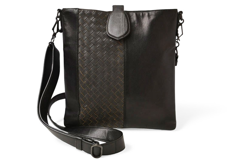 ボッテガヴェネタ ショルダーバッグ/メッセンジャーバッグ BOTTEGA VENETA クロスボディ イントレチャートVN ブラック/グレー 【中古】