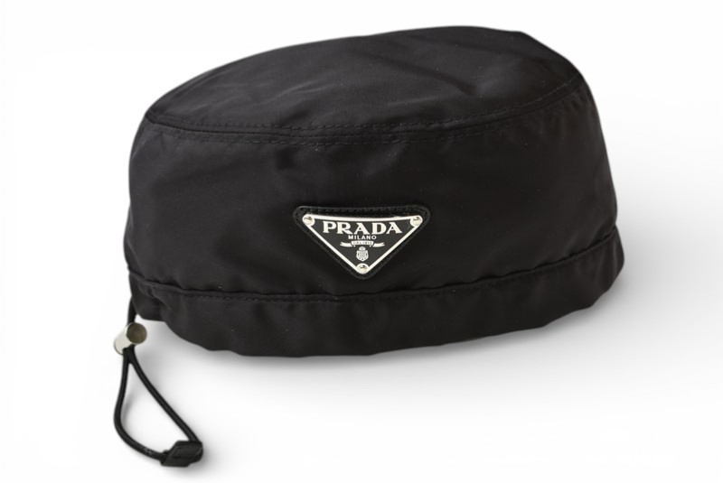 プラダ 帽子/ ベレー帽 PRADA Re-Nylon/リナイロン トライアングルロゴ ブラック【中古】|Import Shop P.I.T.