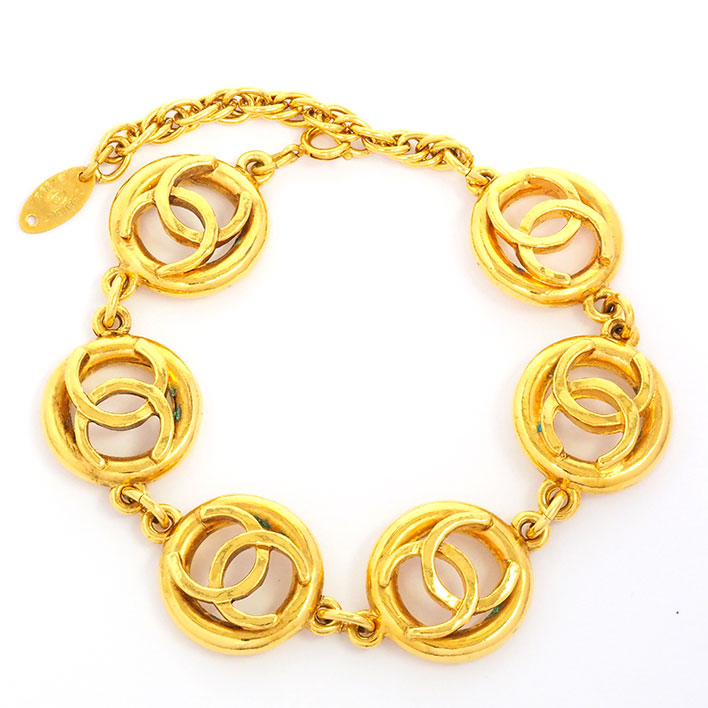 【美品】CHANEL ロゴ　コイン　ブレスレット　アンティーク CHANEL 2005年製 カメリアCCマークモチーフブレスレット