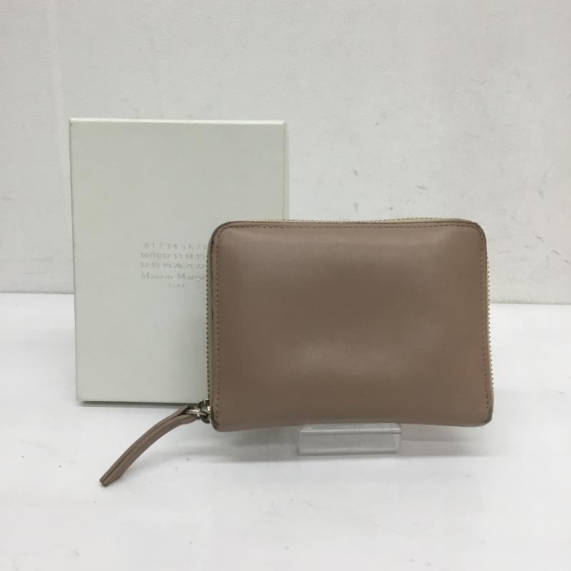 MM6 Maison Martin Margiela エムエム 6 棲み家 マルタン マルジェラ パウダーコンパクト札入れ 札入れ Wallet Compact Wallet ラウンド型 なめし革 S56UI0084 SY0689【USED】【古着】【中古】10089308 レディース財布-財布・ケース-バッグ・小物・ブランド雑貨