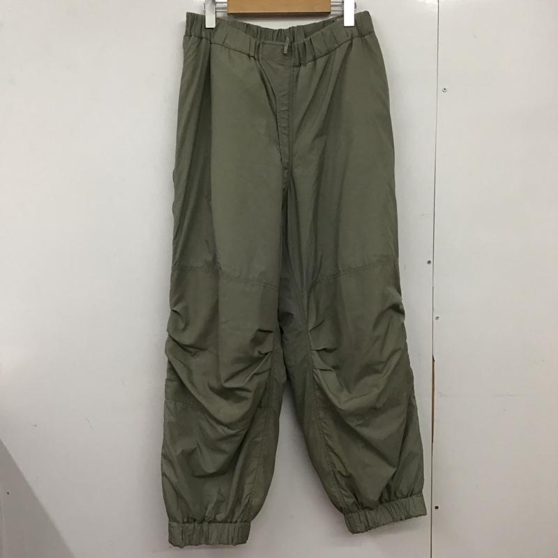 ミリタリー ミリタリー 細工物ズボン下、ペインターパンツ ズボン下 Pants, Trousers Work Pants, Cargo Pants, Painter\u0027s Pants ミリタリーズボン下 広広としたズボン下 心地よいズボン下【USED】【古着】【中古】10149542