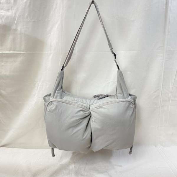 ワイルドシングス PUFF LARGE SHOULDER BAG khaki メンズ 表記無し ISItems【USED】【古着】【中古】50131034
