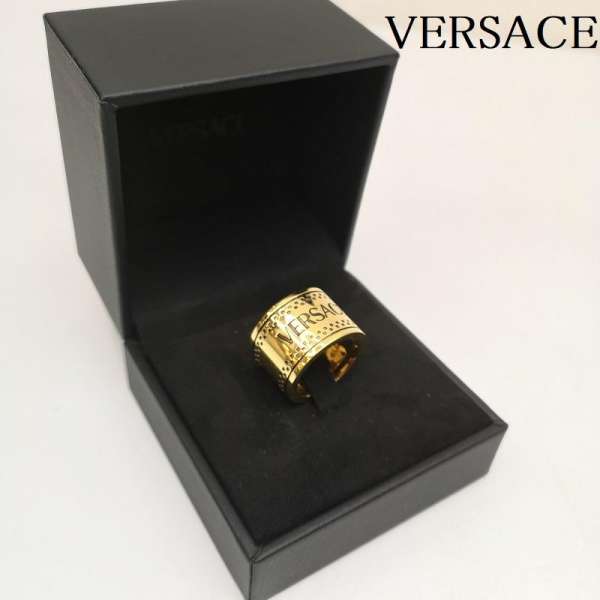 ヴェルサーチ Vintage Logo Ring ロゴ エングレーブ リング 指輪 21号 メンズ - ISItems【USED】【古着】【中古】50145712 28,600円