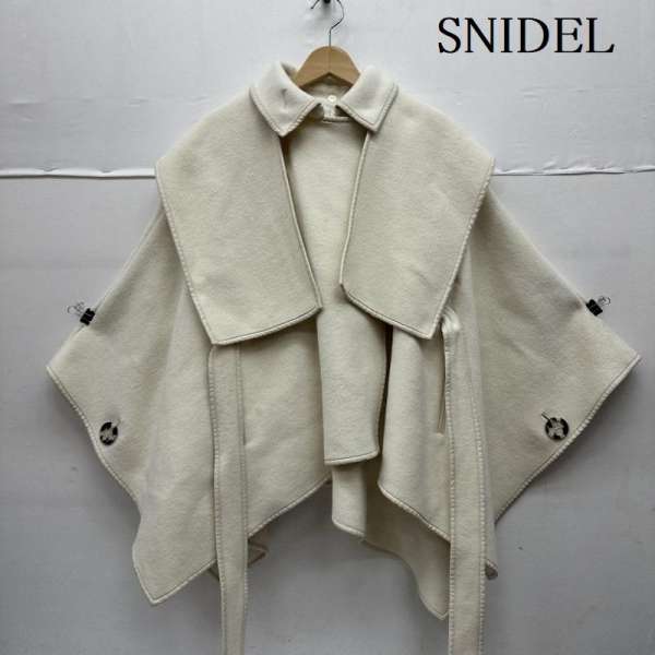 スナイデル 21AW ポンチョ コート 新木優子 SWFC214047 レディース one ISItems【USED】【古着】【中古】50150540