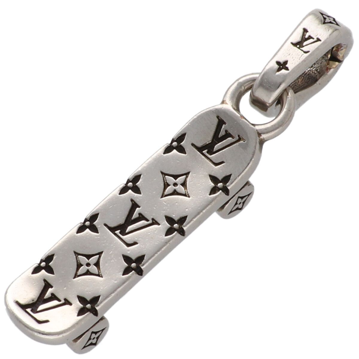 【中古】 LOUIS VUITTON ルイ・ヴィトン チャーム・LV スケートボード M03089 シルバー モノグラム ネックレス ペンダント トップ アクセサリー 26006529 RS｜歌舞伎屋 X シルバーバンク