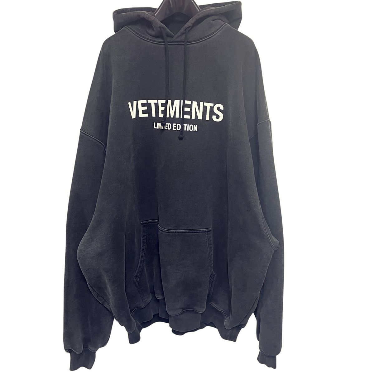 楽天市場】VETEMENTS ヴェトモン パーカー サイズ:XL ワールドツアー