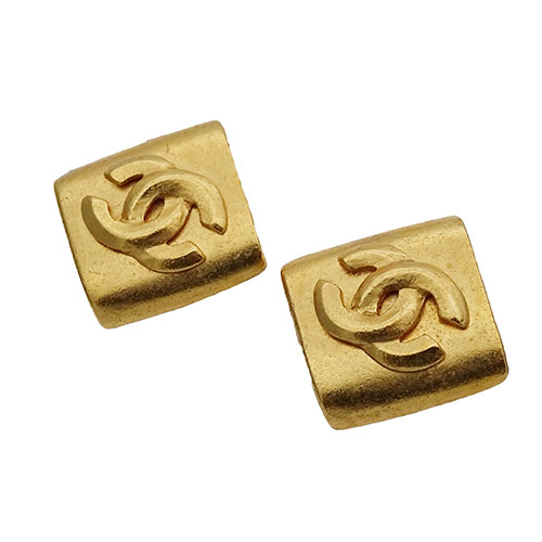 お花デザインの存在感◎【CHANEL】イヤリング シャネルの長いイヤリング パール 花のデザインCCマークピアス