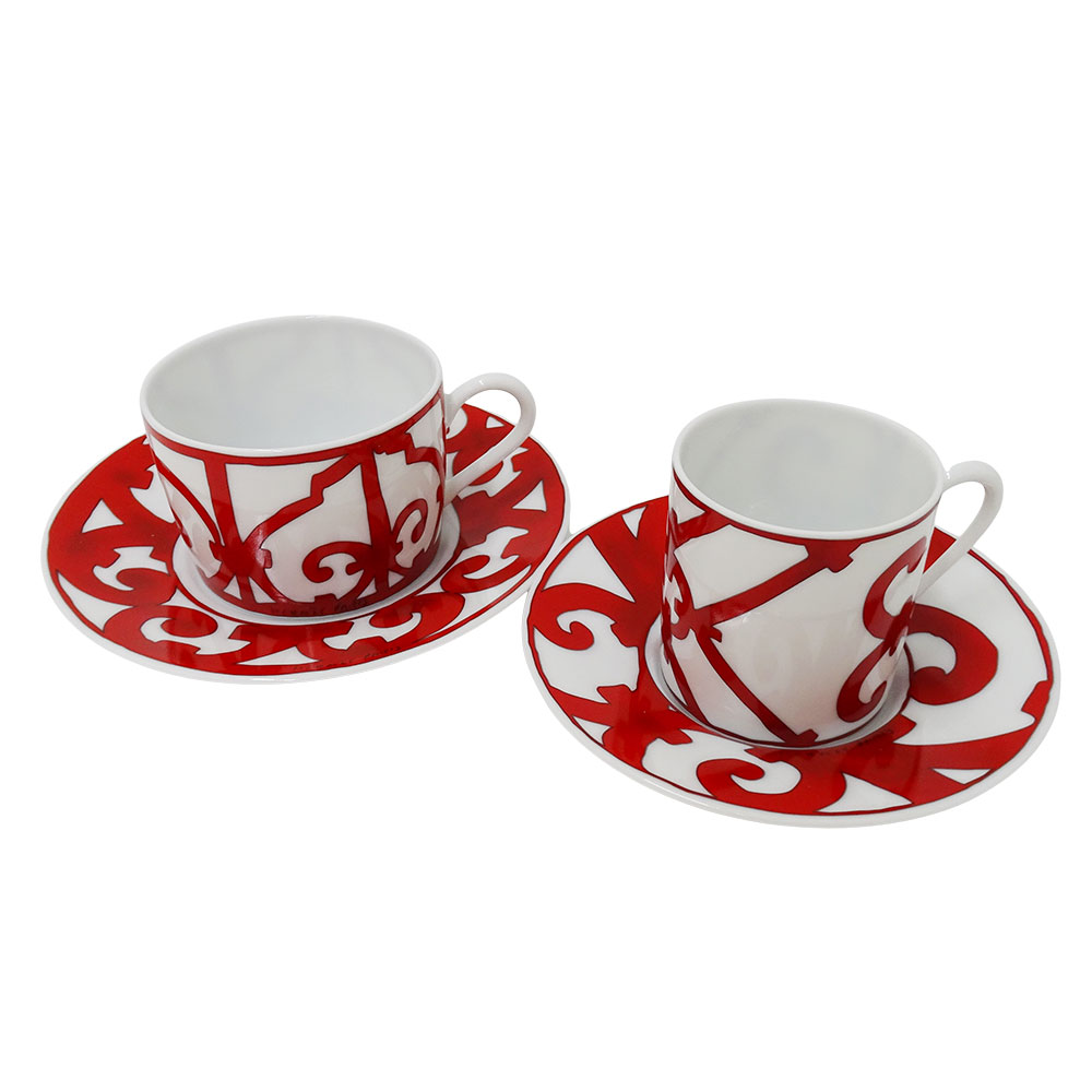 【全品5％OFFクーポン券別れ別れ中!】エルメス HERMES 食器 カダルキヴィール 優勝杯\u0026ソーサーセット レディース メンズ ブランド名 瀬戸もの 赤いこと 白いこと 紅茶優勝杯 珈琲優勝杯 今めかしい 奥ゆかしい 雅びやか 【中古】