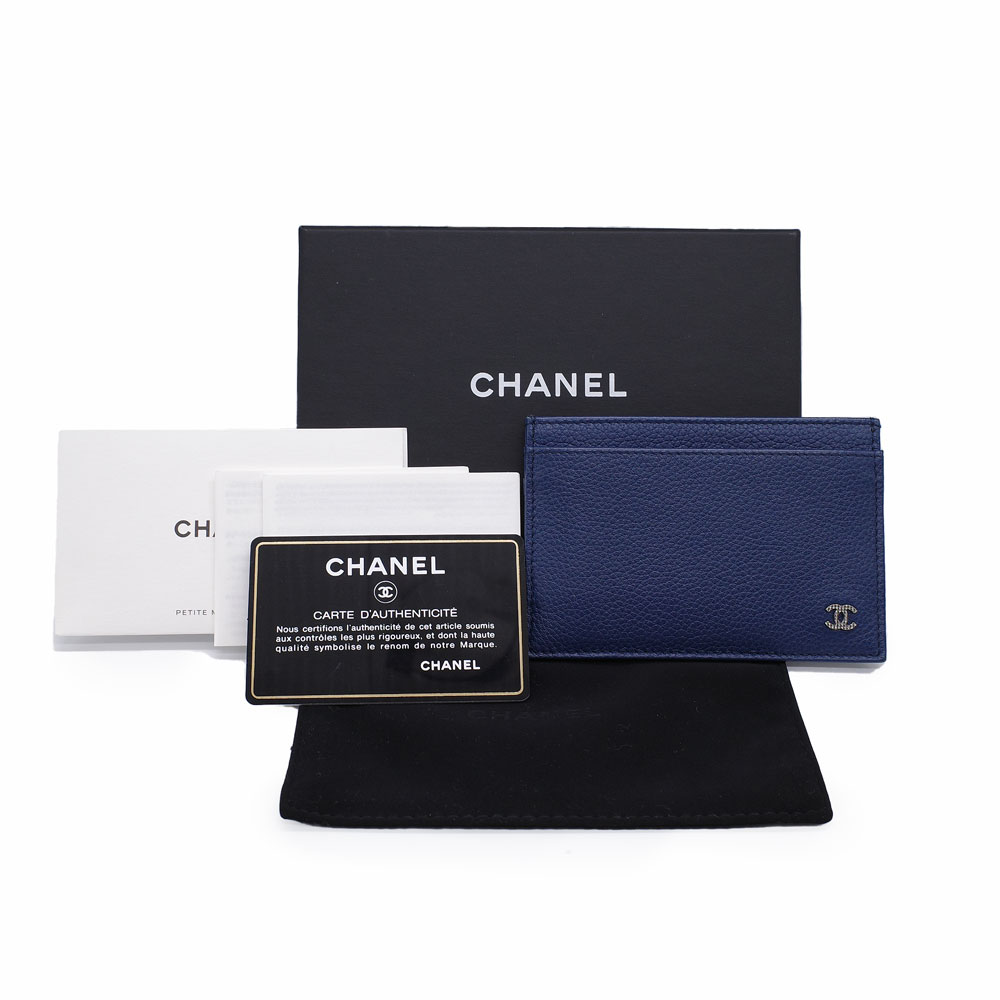 新品 CHANEL シャネル 29番台 キャビアスキン ユニセックス カード 