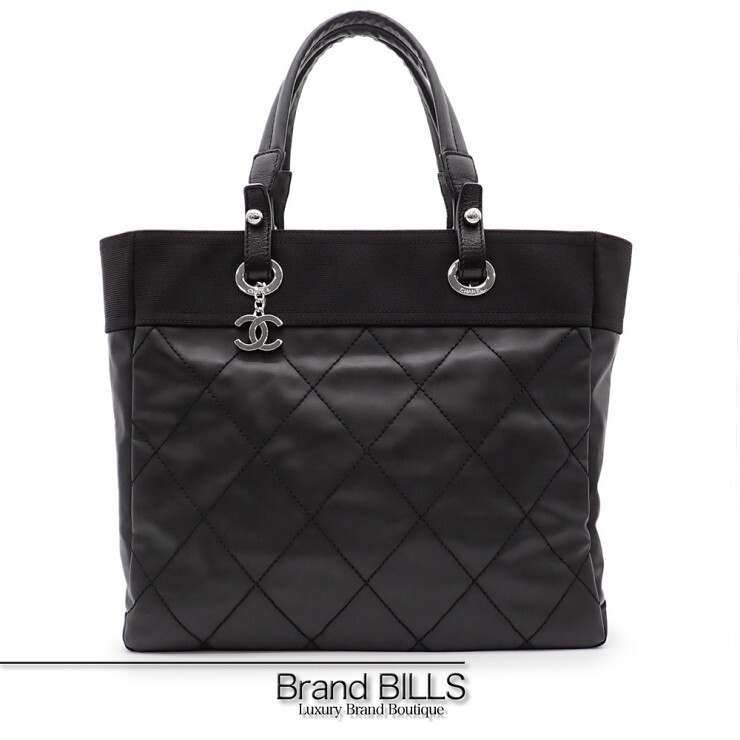 未当て嵌める品 CHANEL シャネル パリビアリッツ トートMM トートバッグ 並み並み ココマーク 上塗り帆布 黒いこと しろがね色 16番台 A34209 【中古】