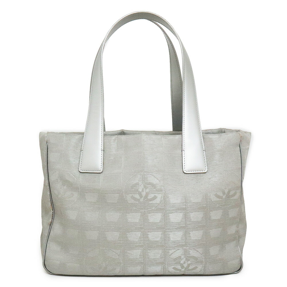 【値下げ】CHANELシャネル　ニュートラベルライン　ハンドバッグシルバー 楽天市場】【CHANEL シャネル】ニュートラベルライン PM トートバッグ