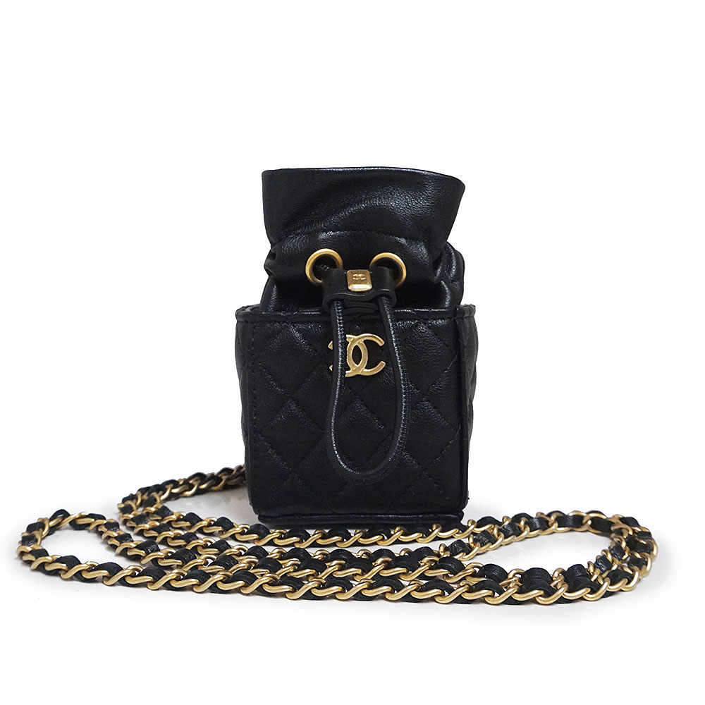 【大人可愛い】CHANEL ミニ巾着チェーンバッグ ブラック 大人可愛い】CHANEL ミニ巾着チェーンバッグ ブラック