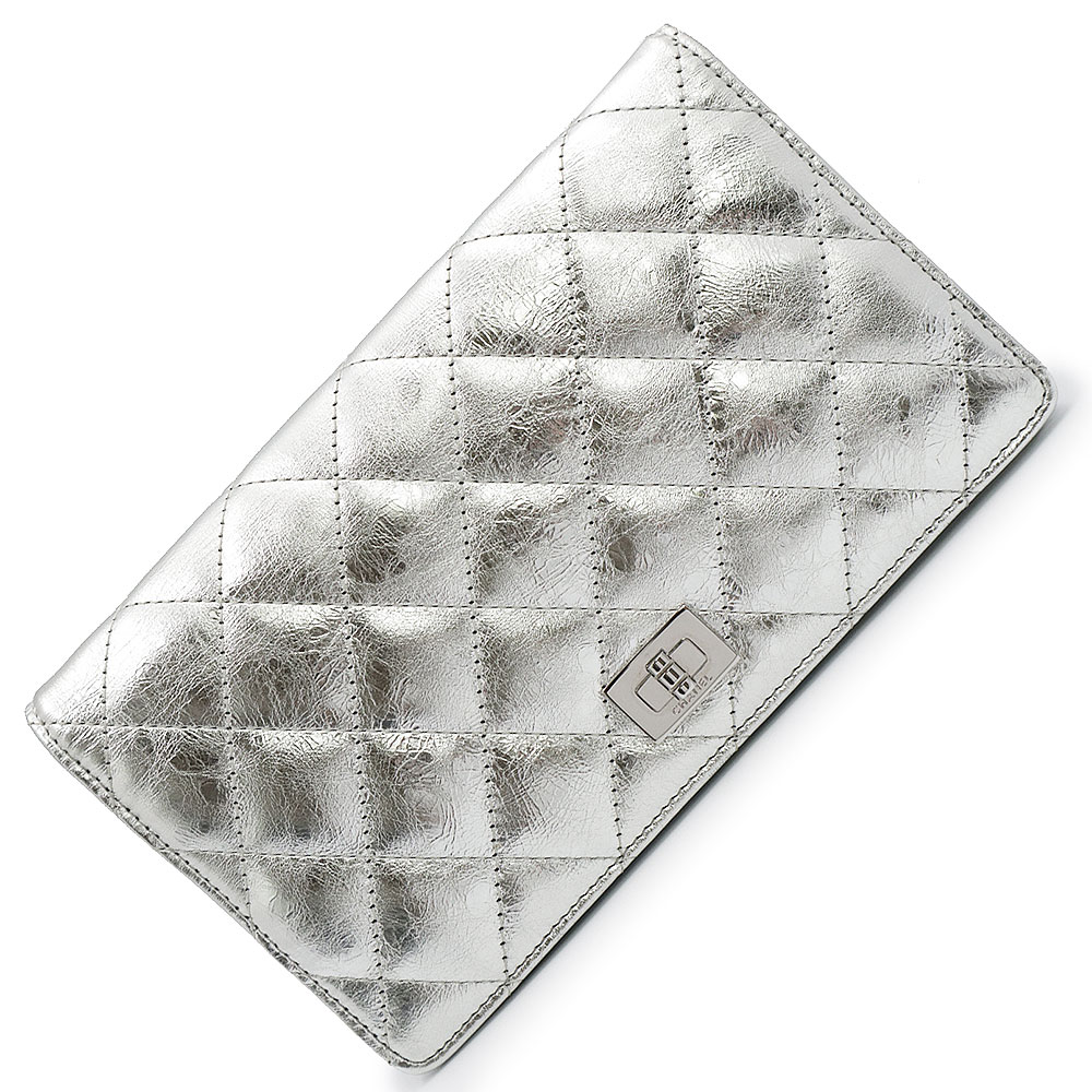 【未使用保管品】シャネル CHANEL マトラッセ 2.55 二つ折り長財布 カーフスキン レザー シルバー シルバー金具 A35304 箱付