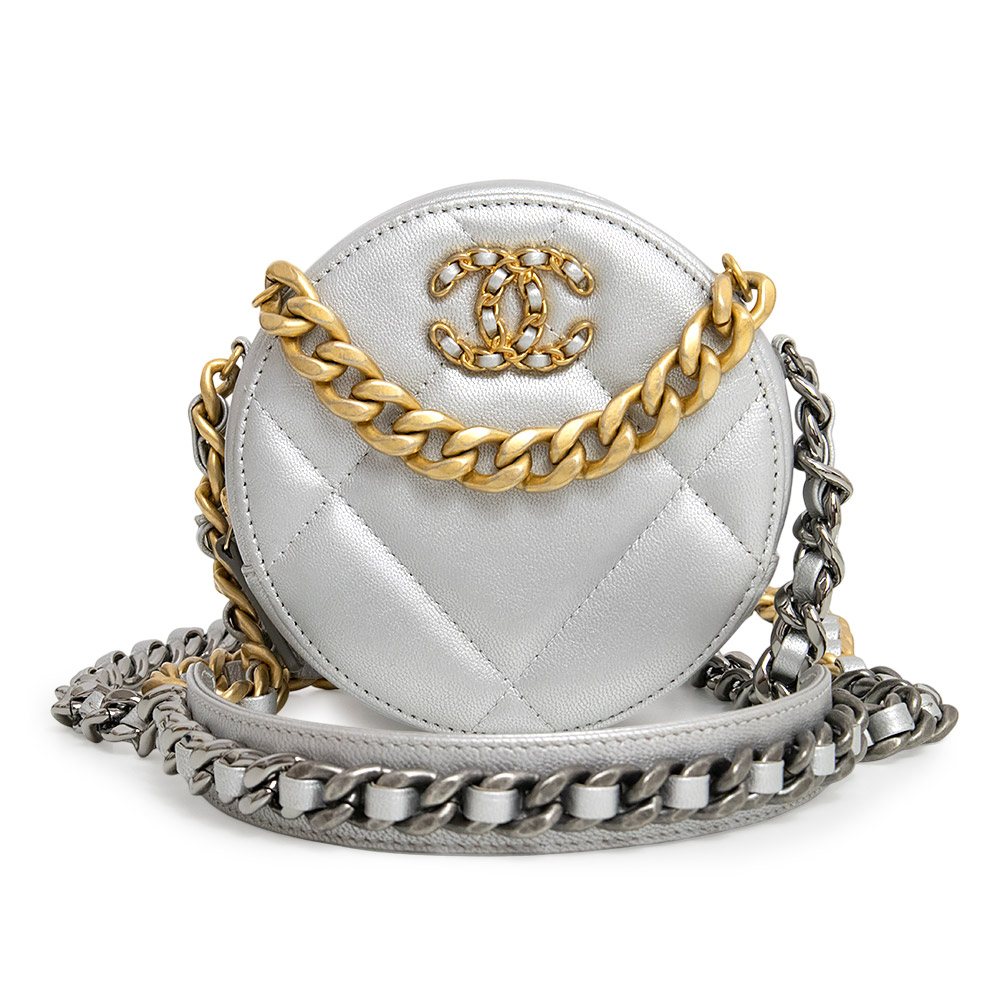 【未使用　展示品】シャネル CHANEL 19 ナインティーン ラウンド クラッチ マトラッセ チェーン ココマーク ショルダーバッグ 斜め掛け ラムスキン レザー シルバー アンティークゴールド アンティークシルバー金具 AP0945