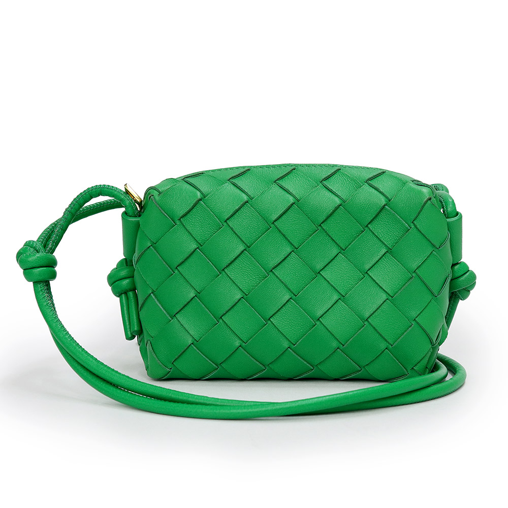 【未使用　展示品】BOTTEGA VENETA ボッテガヴェネタ 680255 ミニ ループ カメラバッグ イントレチャート ラムスキン パラキート ショルダーバッグ 斜め掛け レザー ゴールド金具