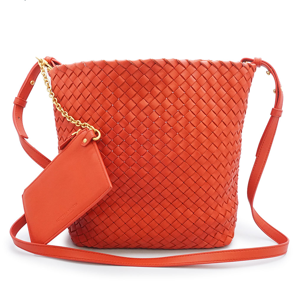 【未使用　展示品】BOTTEGA VENETA ボッテガヴェネタ 566066 イントレチャート カバ バケット ラムスキン ポピー レッド オレンジ ショルダーバッグ 斜め掛け レザー ゴールド金具