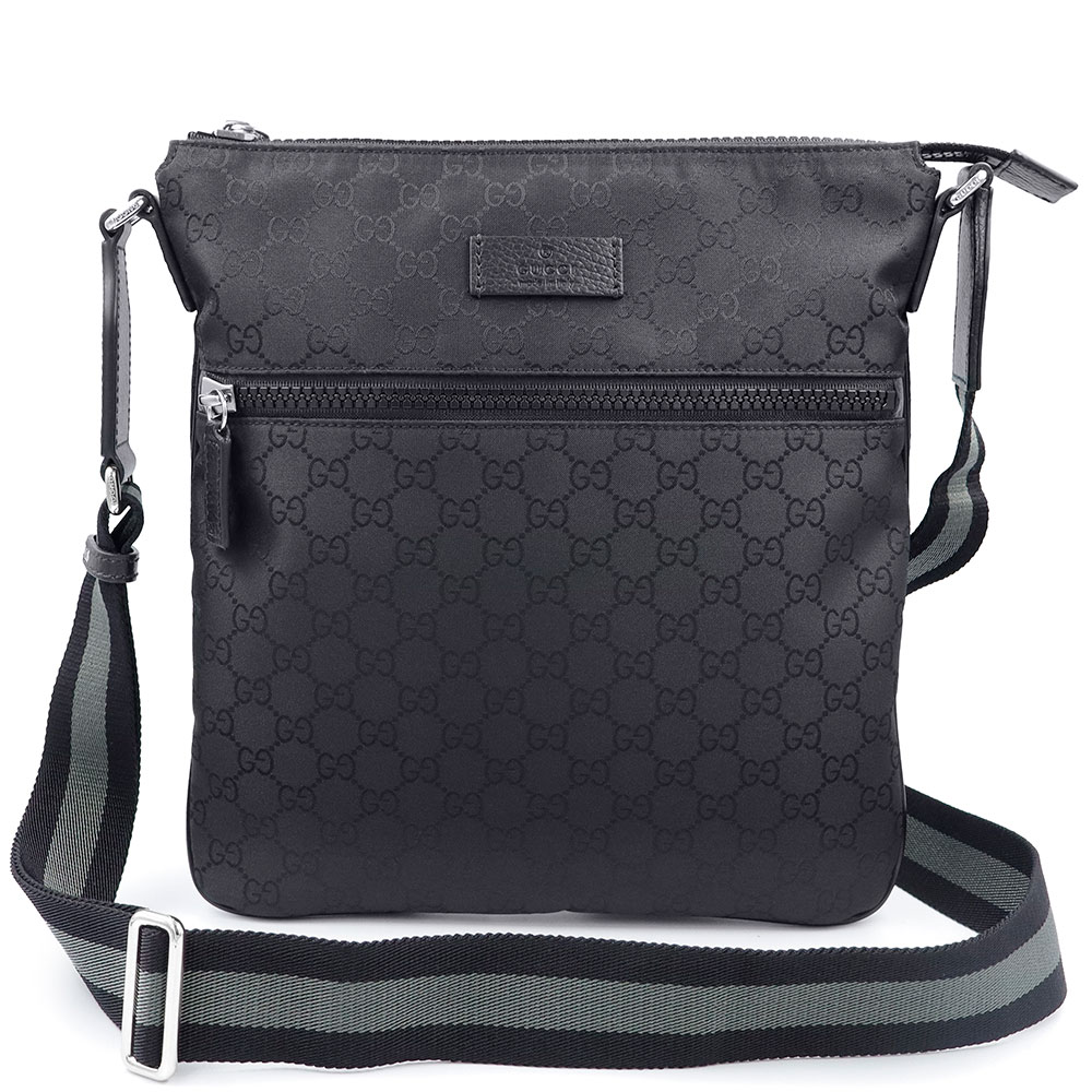 【未当てはめる 見せびらかす品】GUCCI グッチ 449184 飛脚屋 GGナイロン 黒いこと ショルダーバッグ 曲がった掛け しろがね色金具