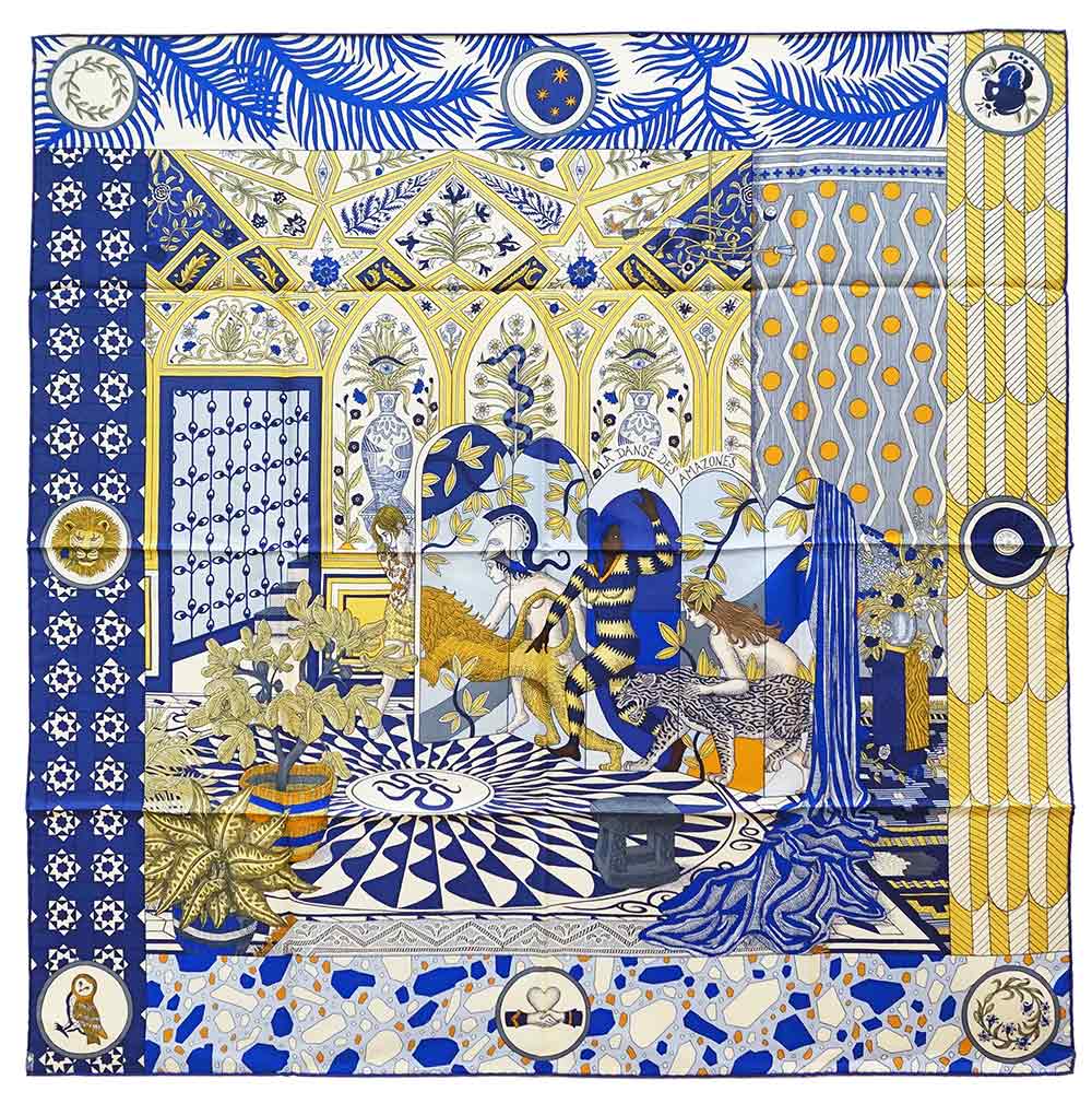【新品・未当て嵌める品】HERMES エルメス カレ 90 La Danse des Amazones アマゾンの社交ダンス 地絹100％ ブルーロイ ゴールド 皮膚軟化剤 えり巻き 箱付