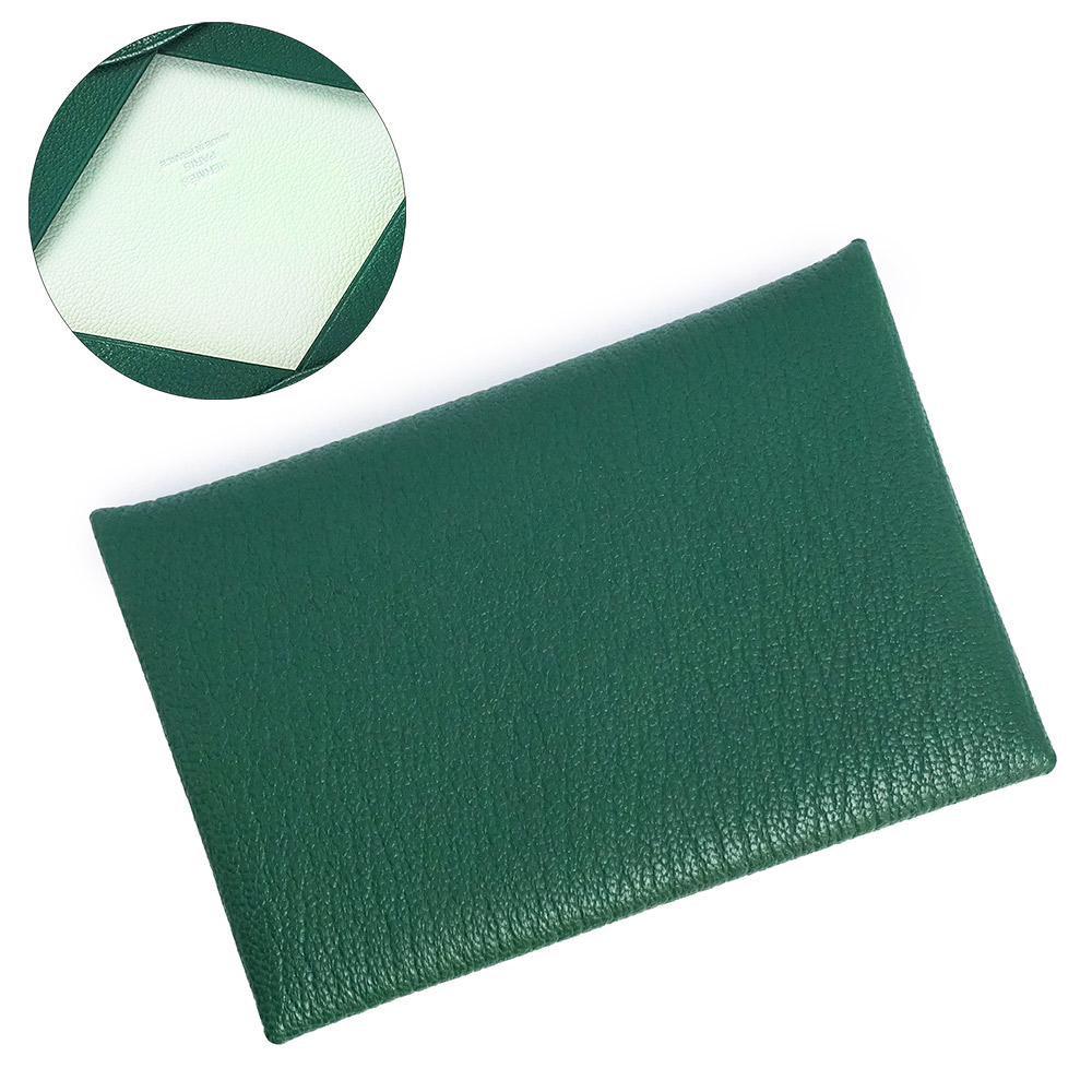 【新品・未使用品】HERMES エルメス カルヴィ ヴェルソ シェブル シェーブルミゾール ヴェールモワイヤン ヴェールフィズ グリーン K刻印 カードケース パスケース 名刺入れ 定期入れ レザー シルバー金具 箱付｜ブランドシティ　BrandCity