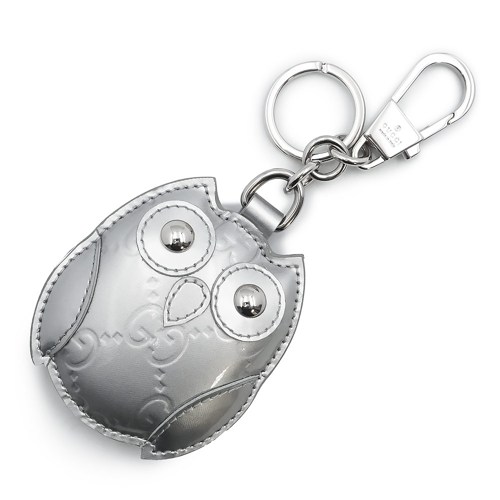 【未使用　展示品】GUCCI グッチ 853476 オウル ふくろう シェイプ GG パテントレザー グレー キーホルダー キーリング バッグチャーム エナメル シルバー金具｜ブランドシティ　BrandCity