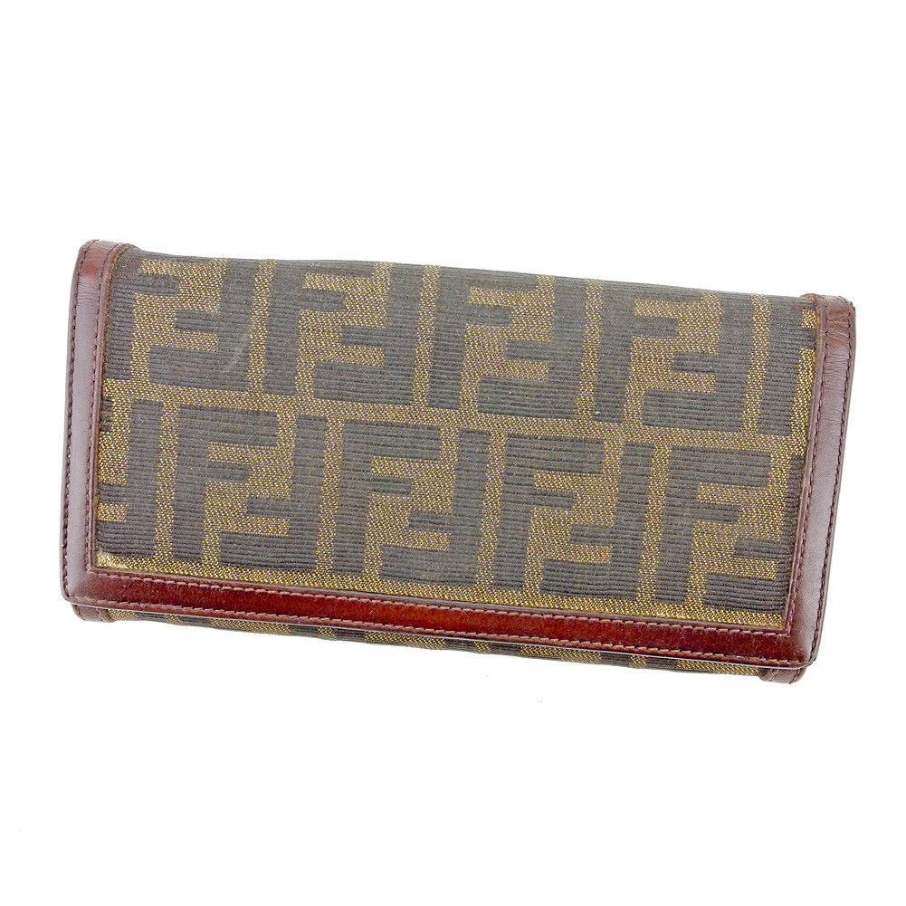 ◇FENDI (フェンディ) Wホック長財布 FFプレート ズッカ柄 【公式通販】