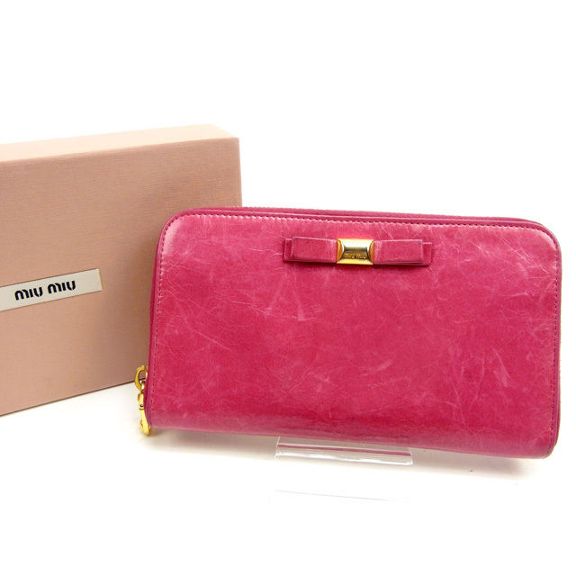 【お買い物マラソン★30％OFFクーポン】ミュウミュウ 長財布 ラウンドファスナー ロゴ ピンク レザー miu miu 長サイフ サイフ 収納 ユニセックス 小物 【ミュウミュウ】 T13407 【中古】 ブランド ハイブランド ヴィンテージ 送料無料｜ブランドデポ TOKYO