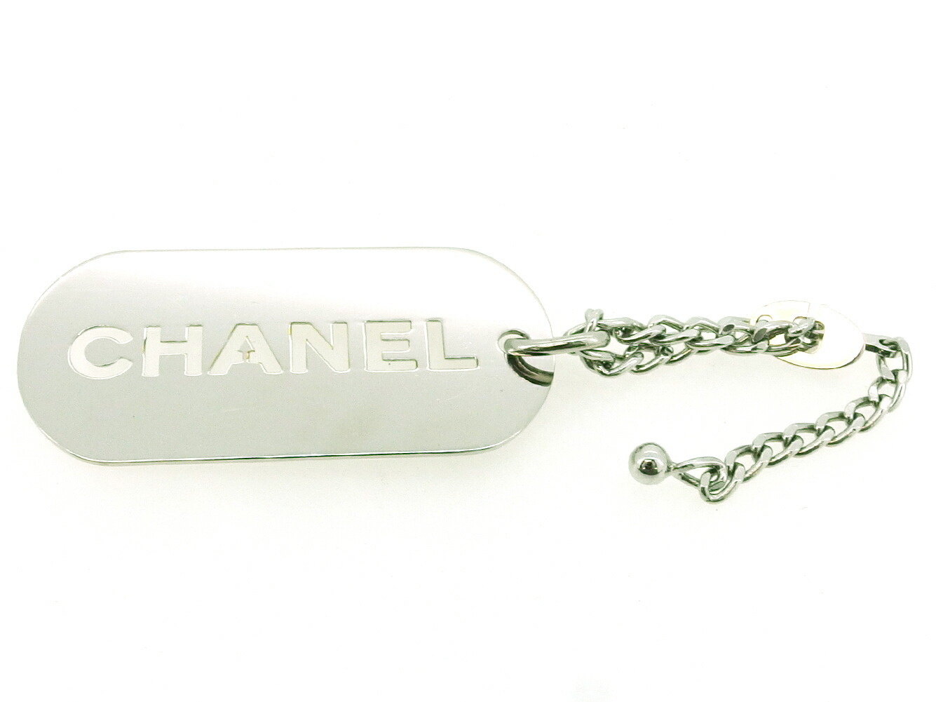 【月入れ替わり大売り出し★29％OFF引き換え証】シャネル CHANEL キーホルダー ロゴタイプ一皿 年寄りのシャネル しろがね色 レディース 中古 ブランド名 ご機嫌ブランド名 ヴィンテージ