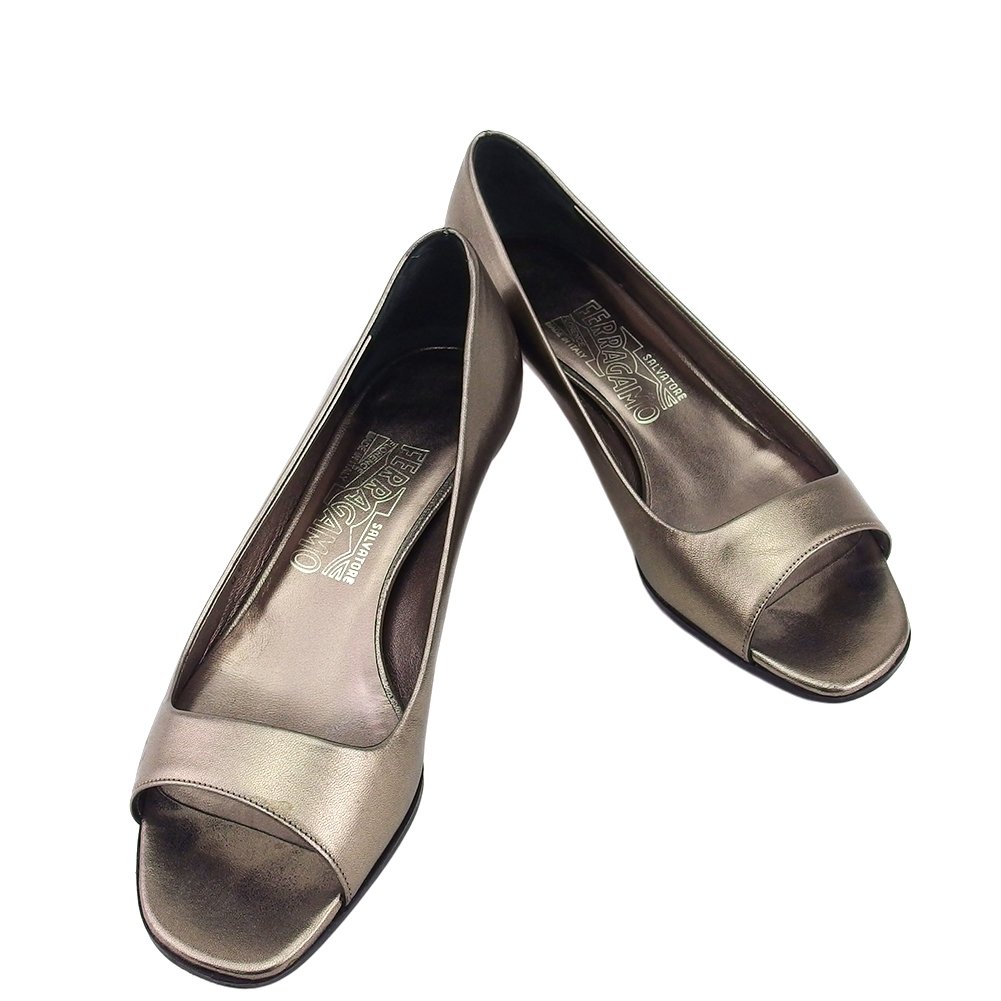 【週日押さえるSALE★24％OFFクーポン券】サルヴァトーレフェラガモ パンプス ブロンズゴールド レディース 中古 Salvatore Ferragamo ブランド名 ご機嫌ブランド名 ヴィンテージ