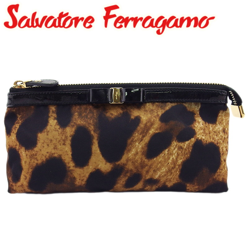 Salvatore Ferragamoポーチ Salvatore Ferragamo - フェラガモ Ferragamo ポーチ レディース