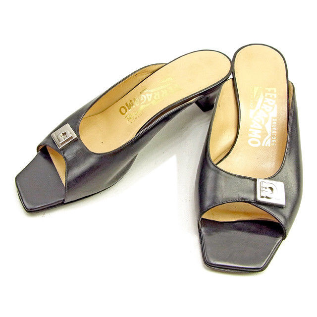 【お買い物マラソン★30%OFFクーポン】サルヴァトーレフェラガモ Salvatore Ferragamo サンダル ガンチーニ ブラック レディース 中古 ブランド ハイブランド ヴィンテージ|ブランドデポ