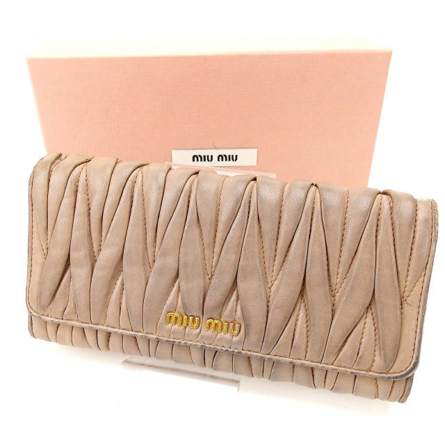 【お買い物マラソン★30％OFFクーポン】ミュウミュウ MIUMIU 長財布 マテラッセ ピンク レディース 中古 ブランド ハイブランド ヴィンテージ｜ブランドデポ