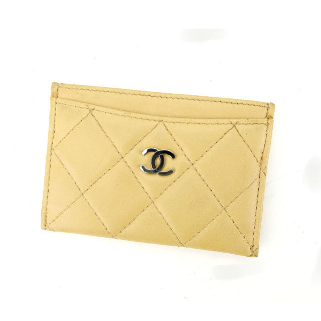 【Fashion Special Fair★24％OFFクーポン】シャネル カードケース マトラッセ ココマーク付き ベージュ×シルバー レディース 中古 CHANEL ブランド ハイブランド ヴィンテージ