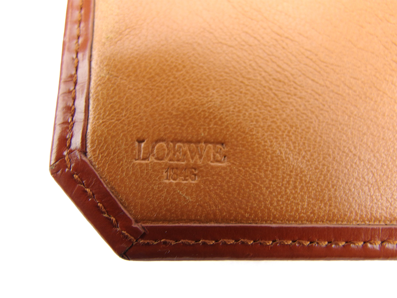 超特価人気sale開催 Loewe ゴールド 人気 財布 メンズ 財布 ケース ブラックフライデー ゴールド 中古 ロエベ ミニ財布 ロエベ レディース アナグラム 二つ折り ロエベ ブラウン レザー T ブランドデポ ミニ財布 レディース財布