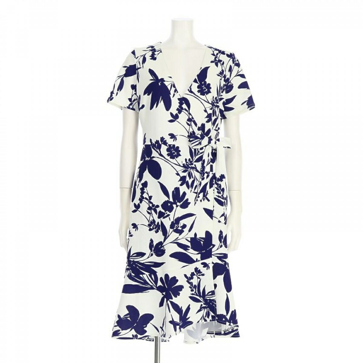 Wallis ウォリス ワンピース ラップワンピース ホワイト系 表地 ポリエステル95 エラスターン スパンデックス 伸縮素材 5 裏地 ポリエステル100 Butlerchimneys Com