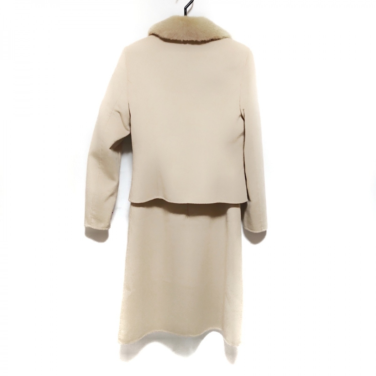 在庫一掃 Courreges クレージュ ワンピーススーツ サイズ9ar S レディース ベージュ ミンク ファー取り外し可 中古 年最新海外 Www Sxccaa Net