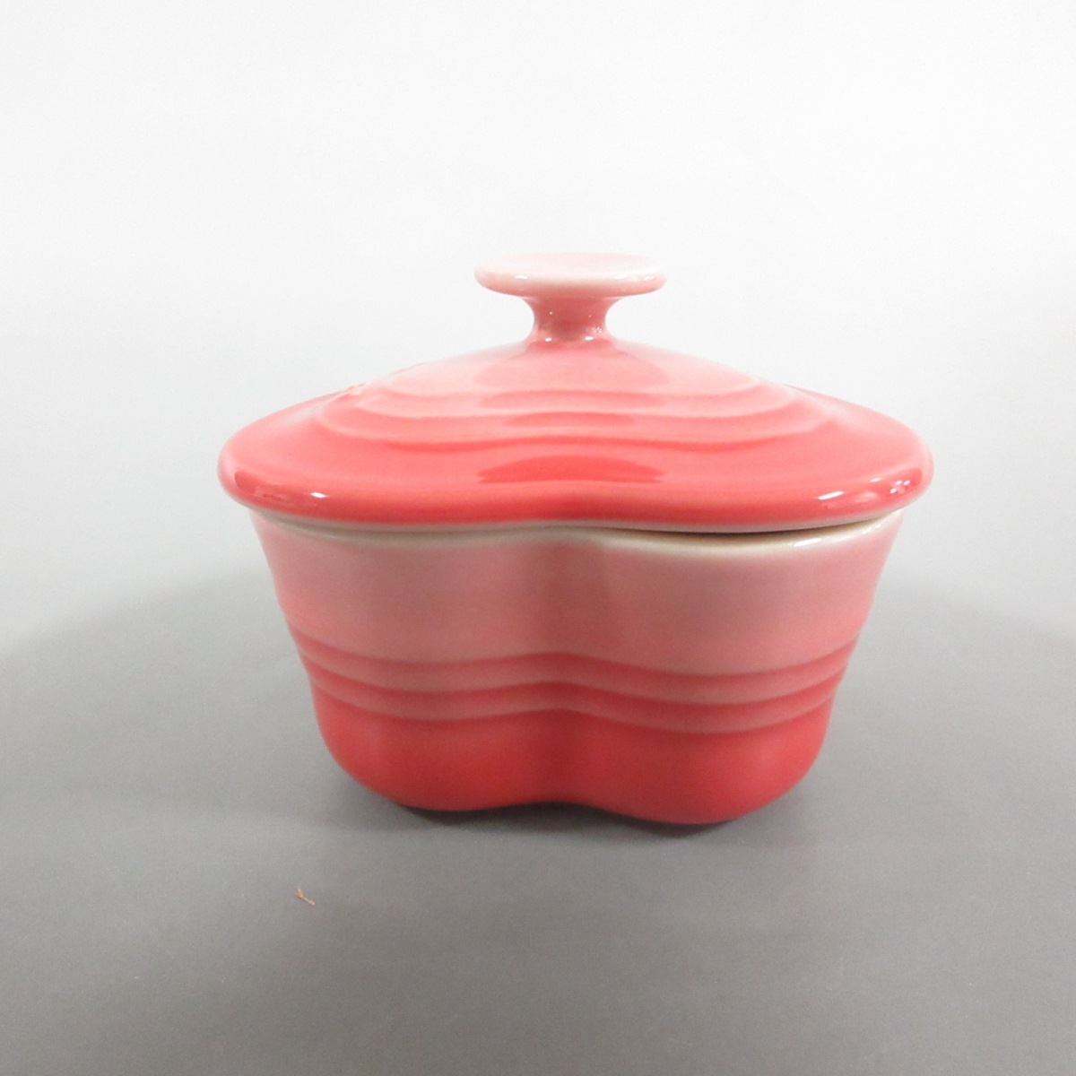 中古 Le Creuset ルクルーゼ 食器 ラムカン ハート ピンク ライトピンク 陶器 Rvcconst Com