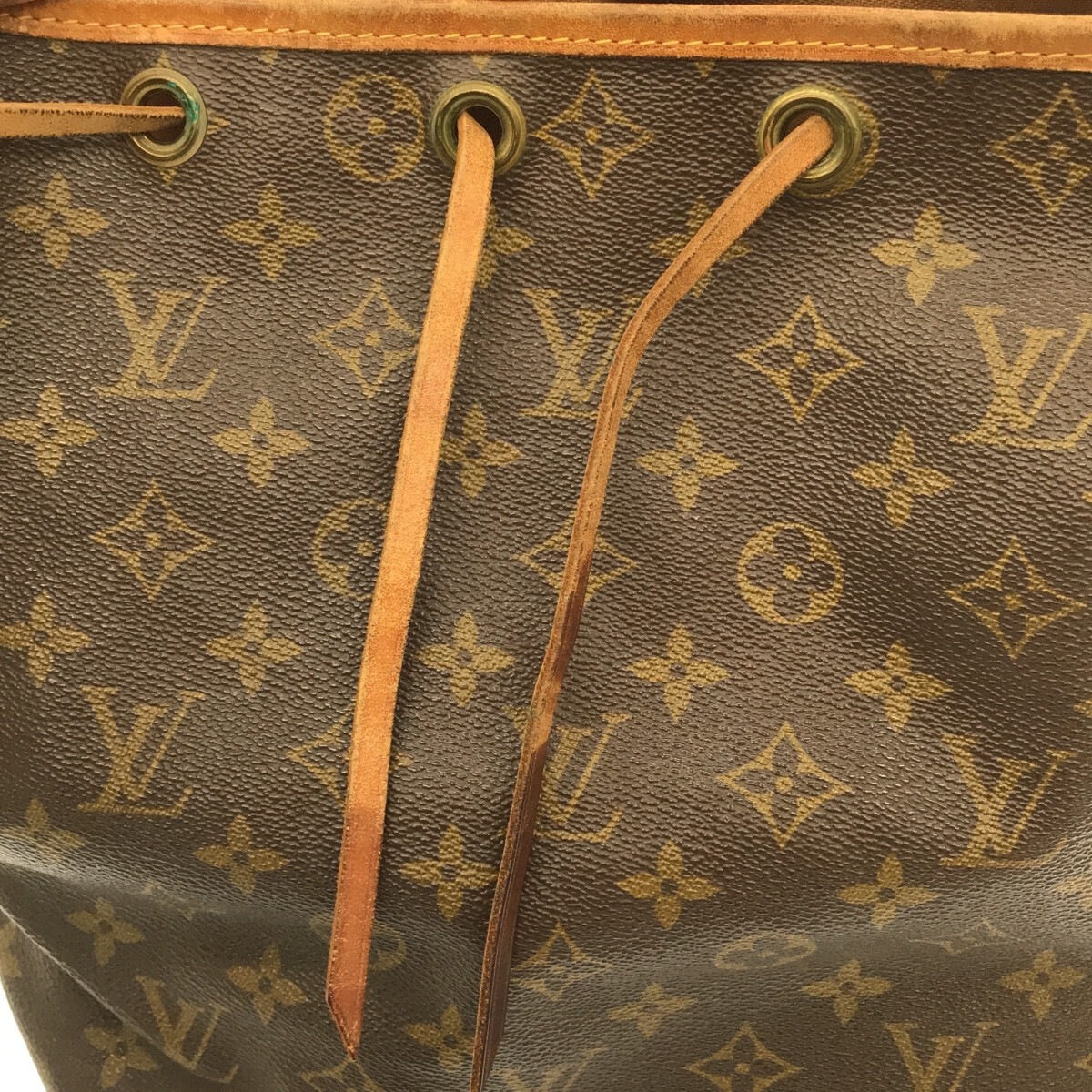 ずっと気になってた LOUIS VUITTON ルイヴィトン プチ ノエ ショルダー