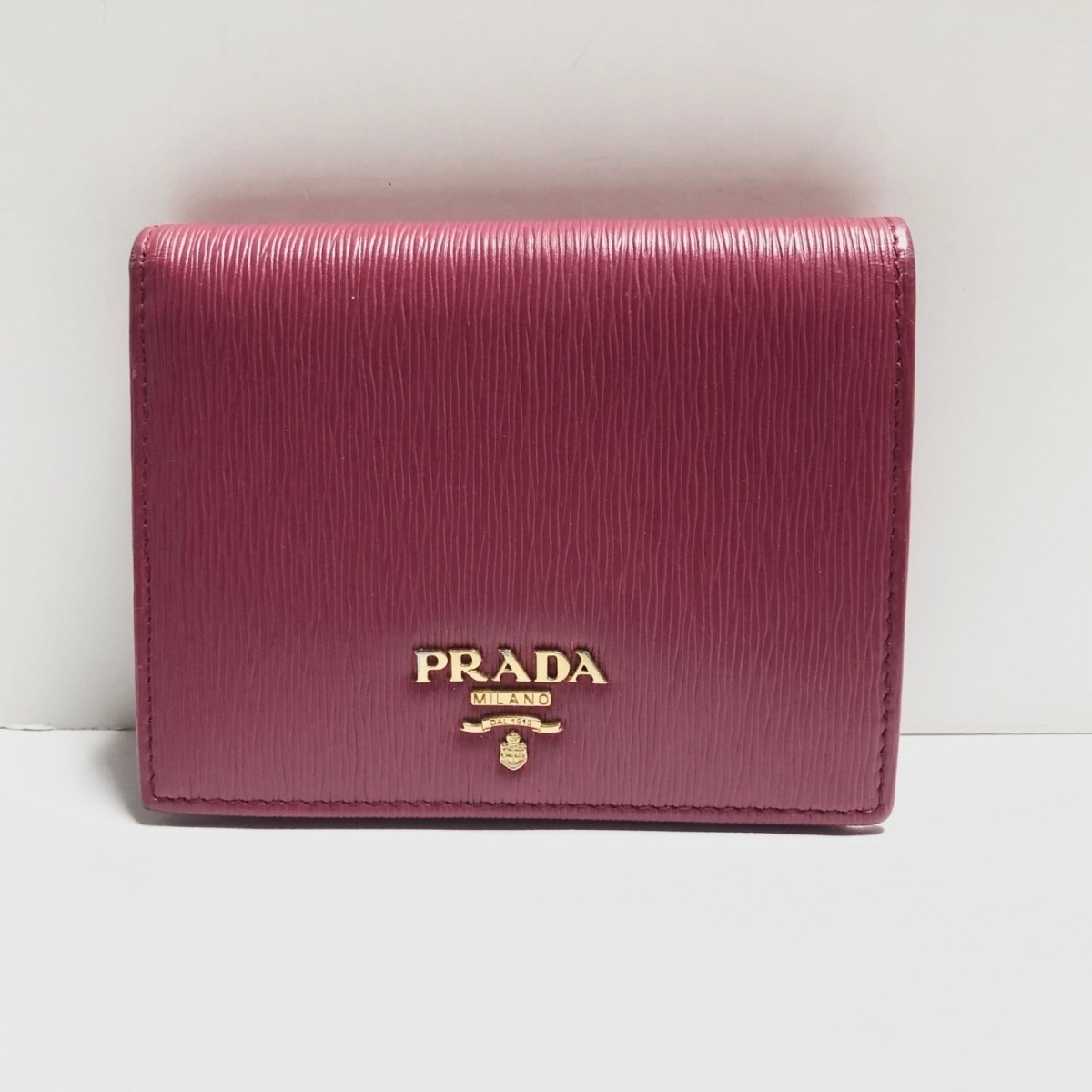 初回限定 PRADA プラダ 2つ折り財布 ピンク レザー californiabonsai.com