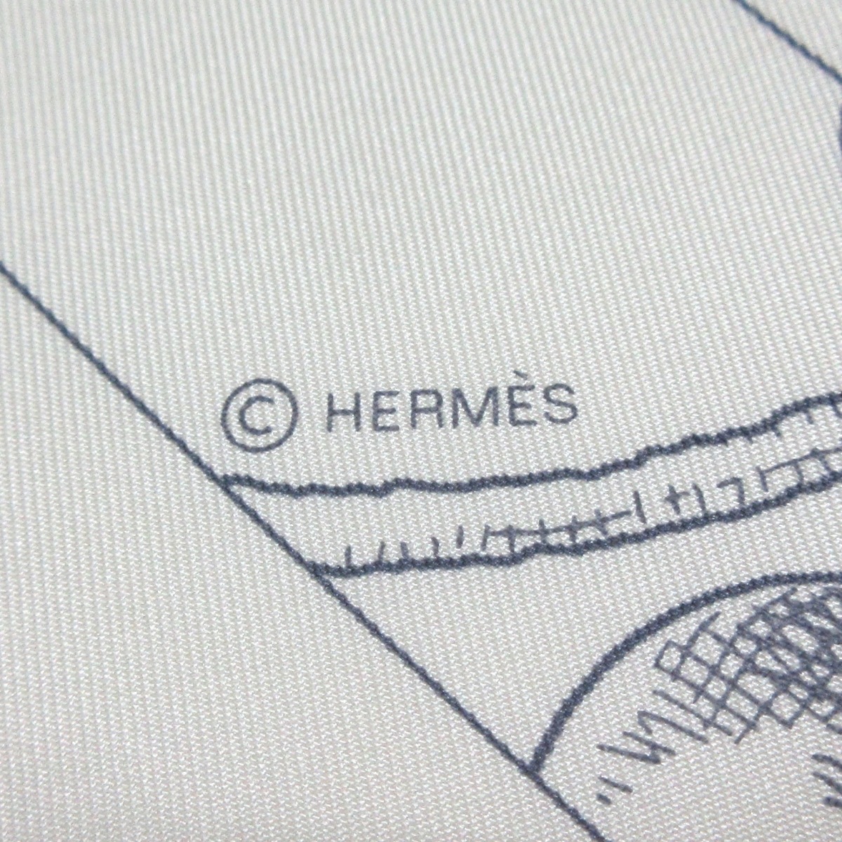 HERMES(エルメス) カレ90 スカーフ ROY L'INSTRUCTION DU ノワール