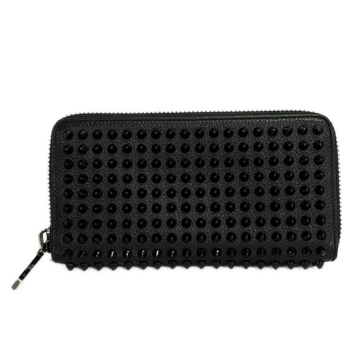 【中古】CHRISTIAN LOUBOUTIN(クリスチャンルブタン) パネトーネ/スパイクスタッズ 長紙入れ ラウンドジッパー 黒 なめし革
