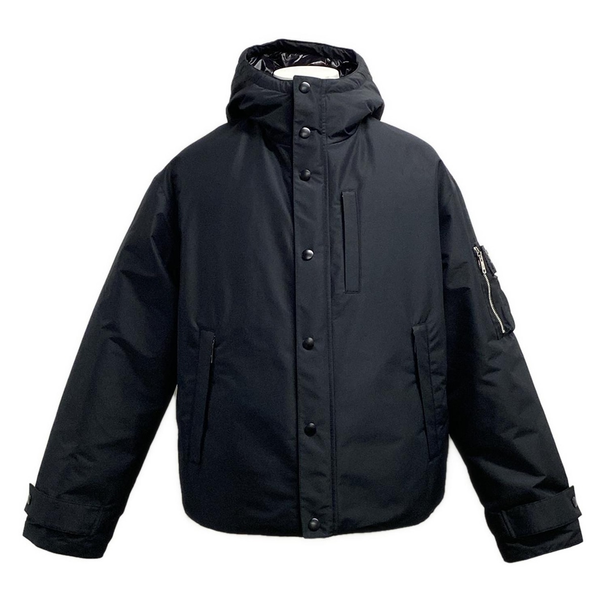 楽天市場】【中古】 PRADA （プラダ） ﾀﾞｳﾝｼﾞｬｹｯﾄ ダウン