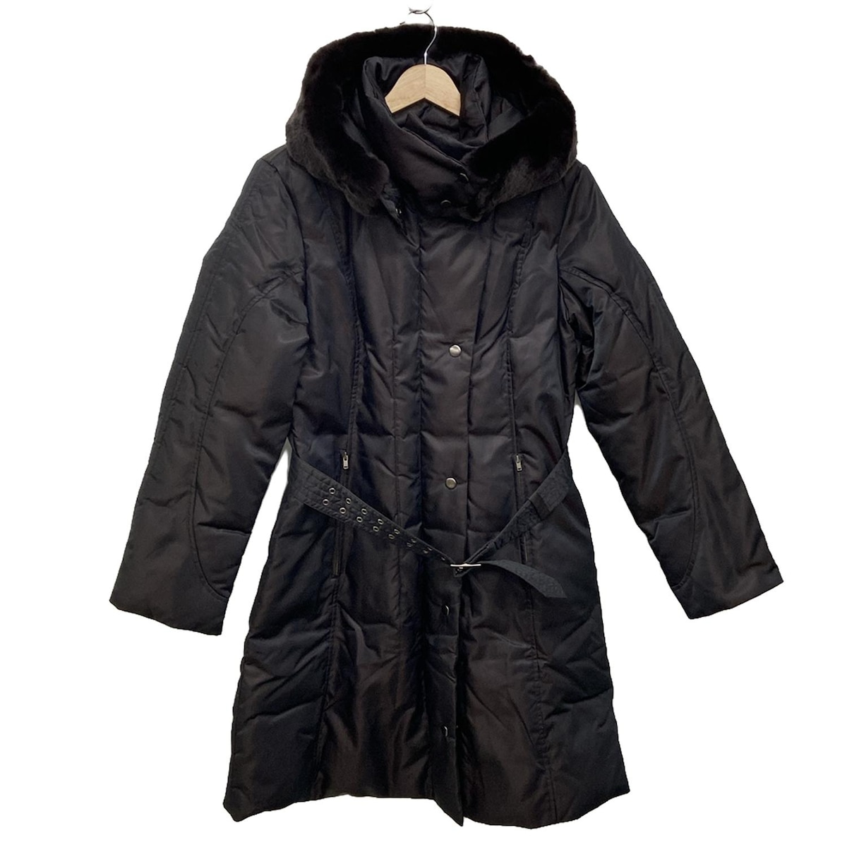 ＭＯＧＡ新品タグ付き！定価￥62000円 ダウン　黒 MOGA新品タグ付き！定価￥62000円 ダウン黒