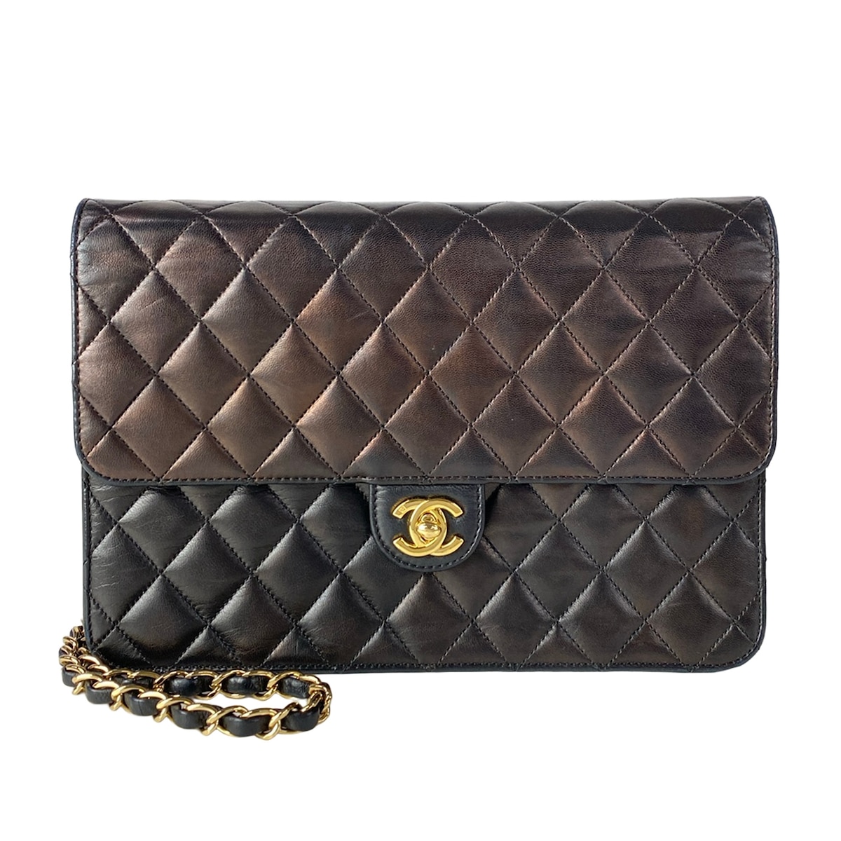 【中古】CHANEL(シャネル) シングルフラップマトラッセ ショルダーバッグ ゴールド金具/チェーン店肩肉/折りかえし鍵を掛ける 黒 子ヒツジひと肌