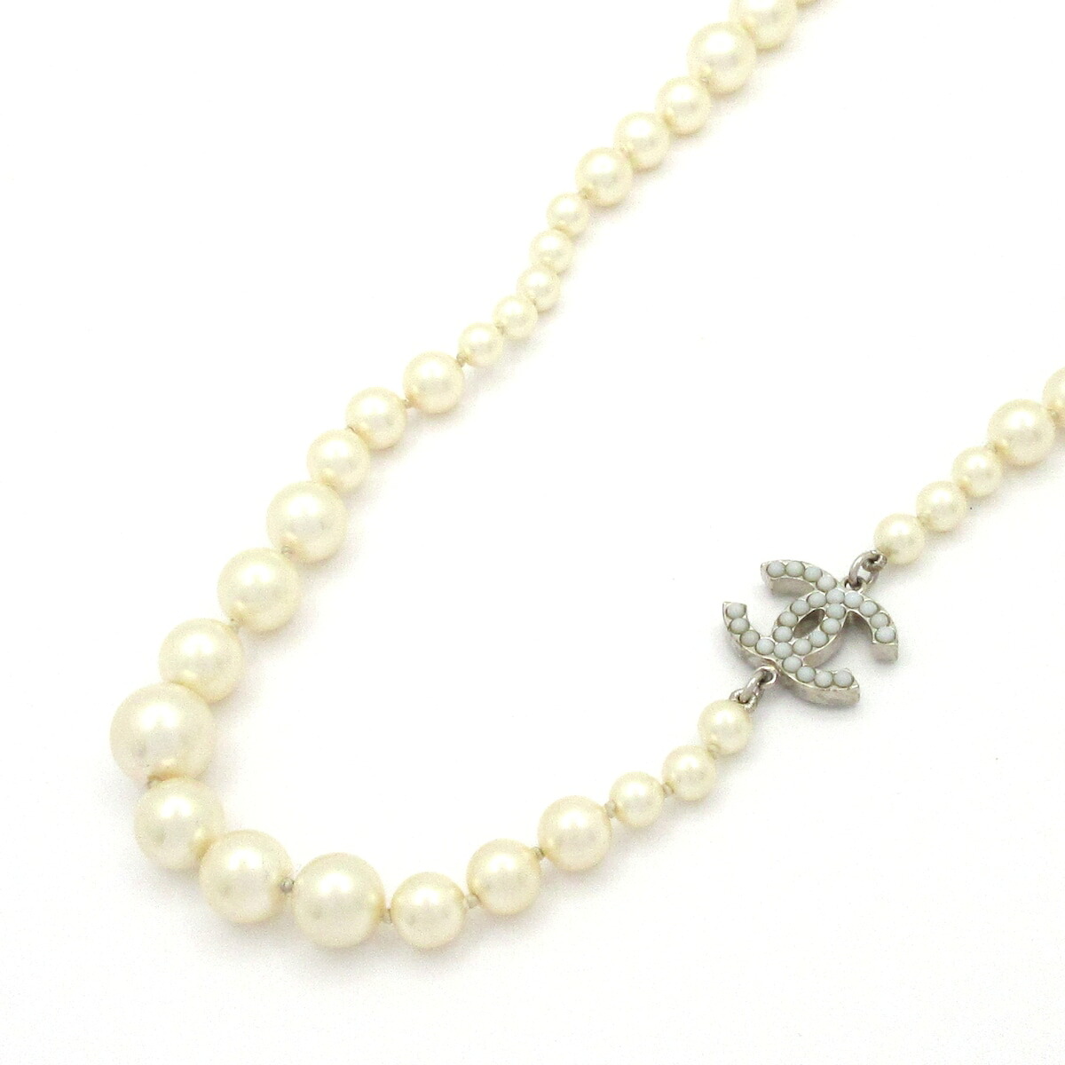 【中古】CHANEL(シャネル) ネックレス ロングネックレス/ココマーク シルバー&times;アイボリー｜ブランディア　店