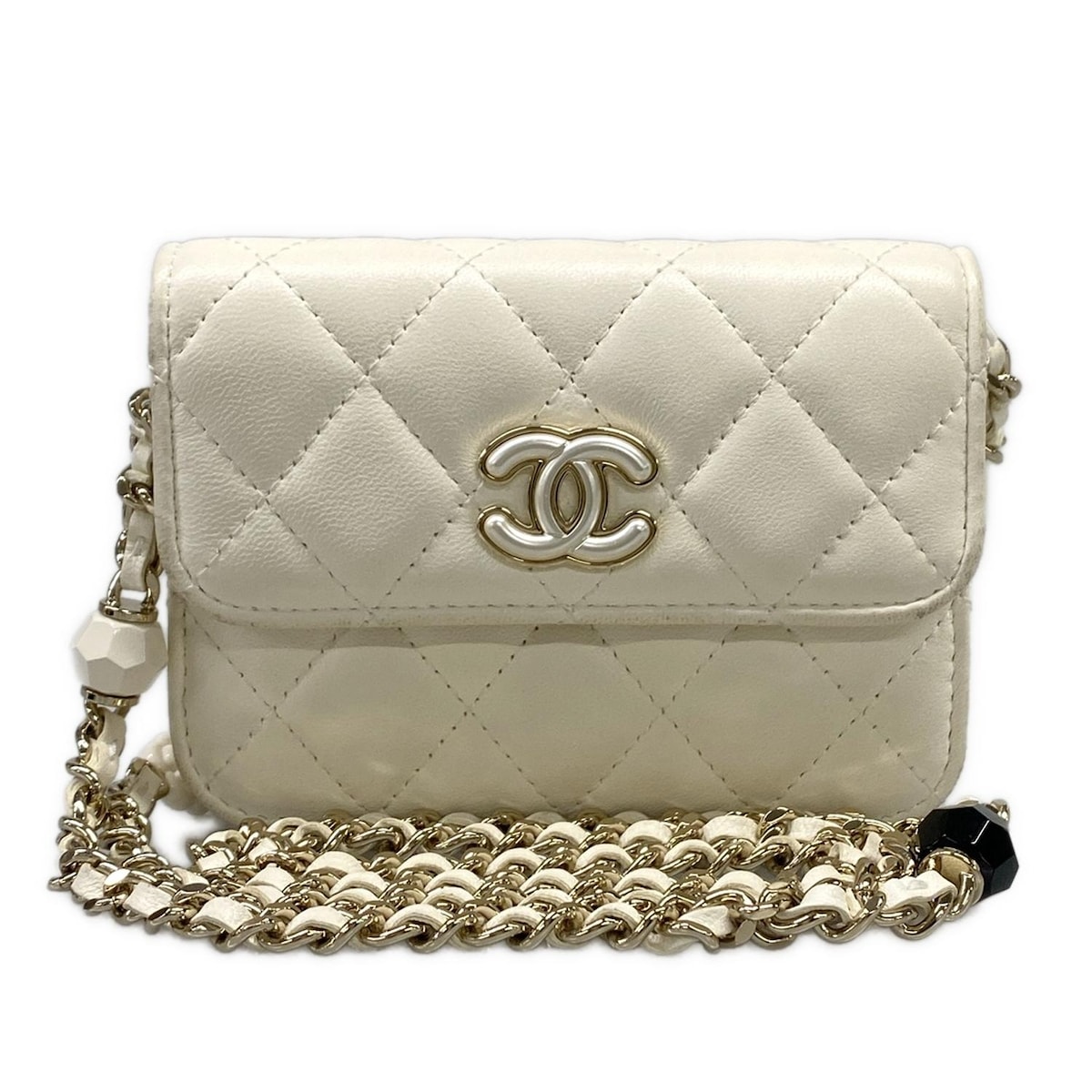 【中古】CHANEL(シャネル) マトラッセ ショルダーバッグ ミニバッグ/チェーンショルダー/ゴールド金具/ココマーク/ハート/カメリア 白 ラムスキン