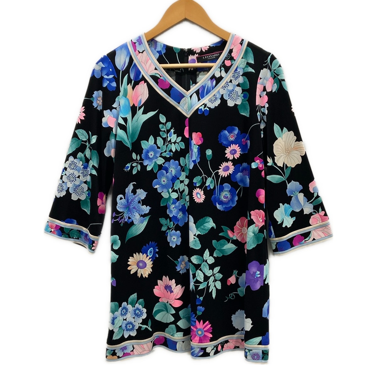 【中古】LEONARD(レオナール) チュニック カンカン素材/花柄 黒×ブルー×マルチ