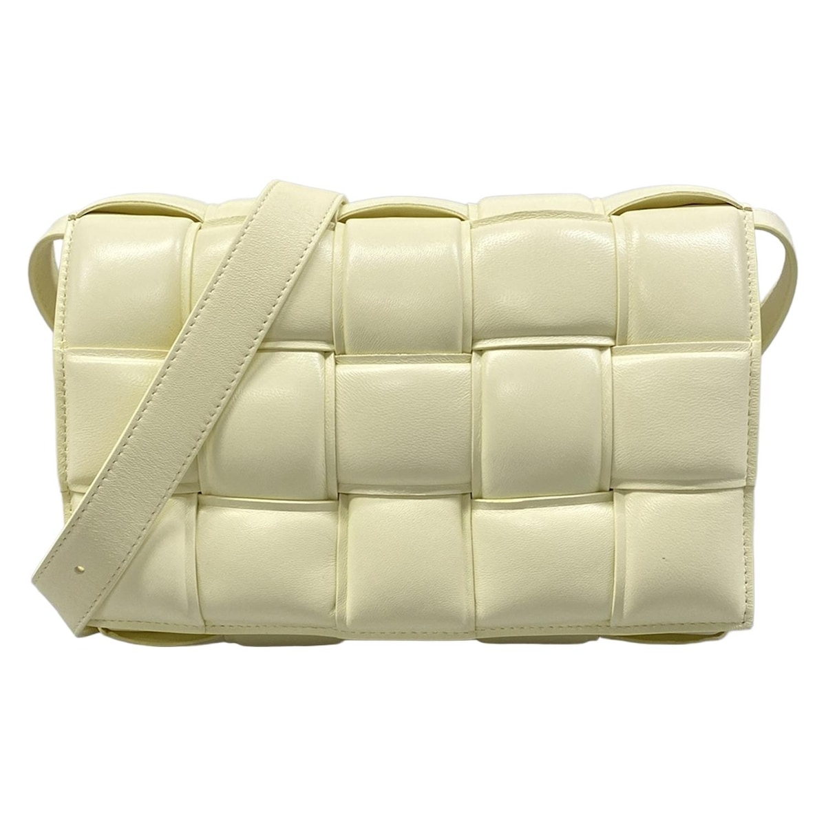【中古】BOTTEGA VENETA(ボッテガヴェネタ) パデッド カセット ショルダーバッグ ライトイエロー レザー