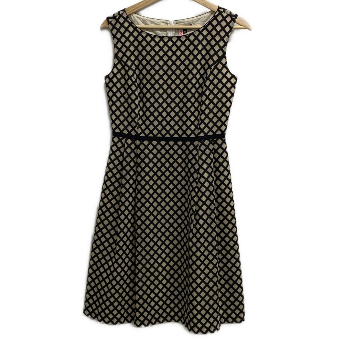 【a1339】TOCCA トッカ ウール ノースリーブ ワンピース M ネイビー a1339】TOCCA トッカ ウール ノースリーブ ワンピース M