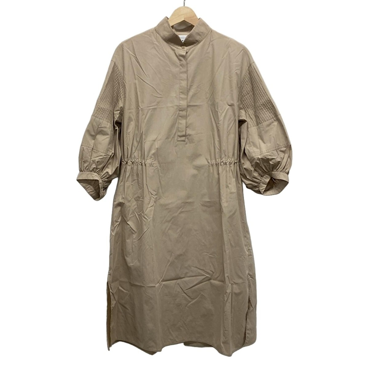 【中古】AKRIS(アク栗鼠) 衣装 長袖/ロング/punto ベージュ
