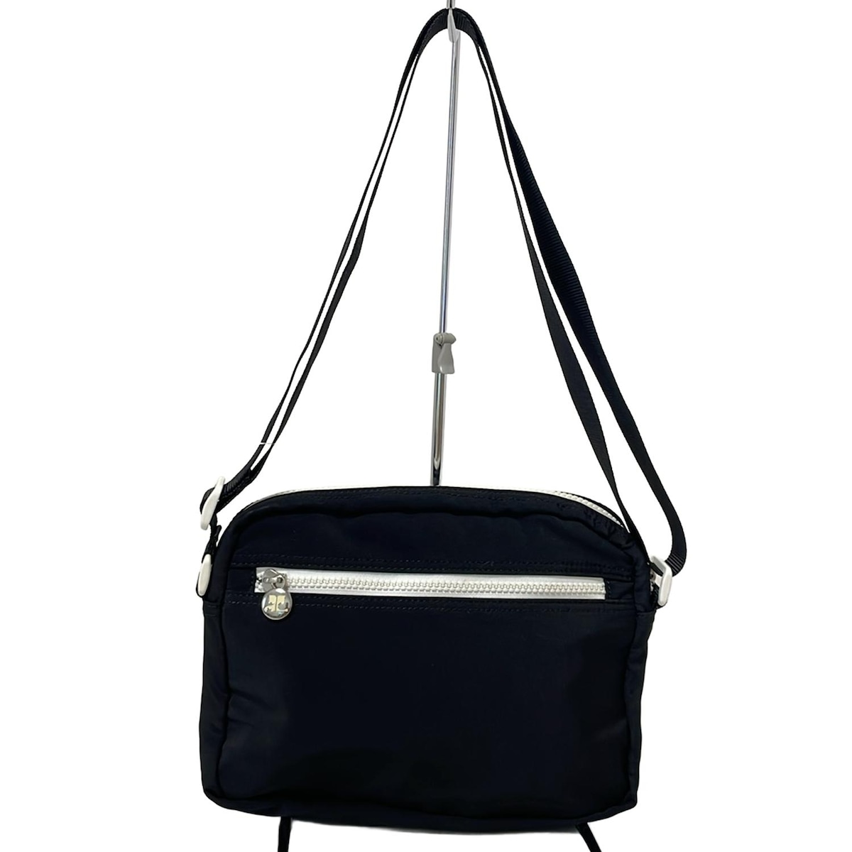 Courreges クレージュ ショルダーバッグ ナイロン ブラウンストライプ Courreges クレージュ ショルダーバッグ ナイロン ブラウン